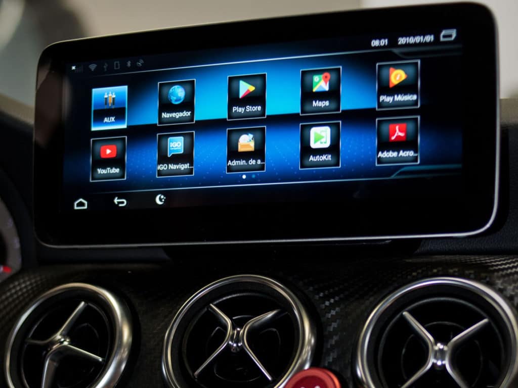 Mercedes Tuning smart pantalla
